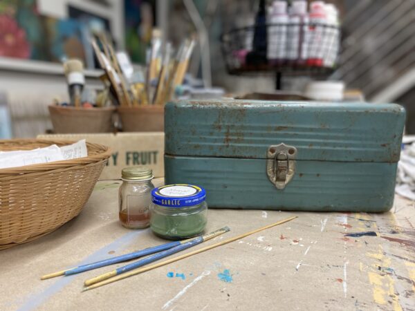 Paint brushes with tool box